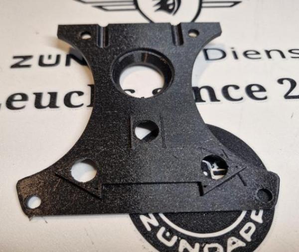 Zündapp Cockpit Platte mit nur 3 Kontroll Leuchten ! ET : 529-16.138 aus PETG Struktur